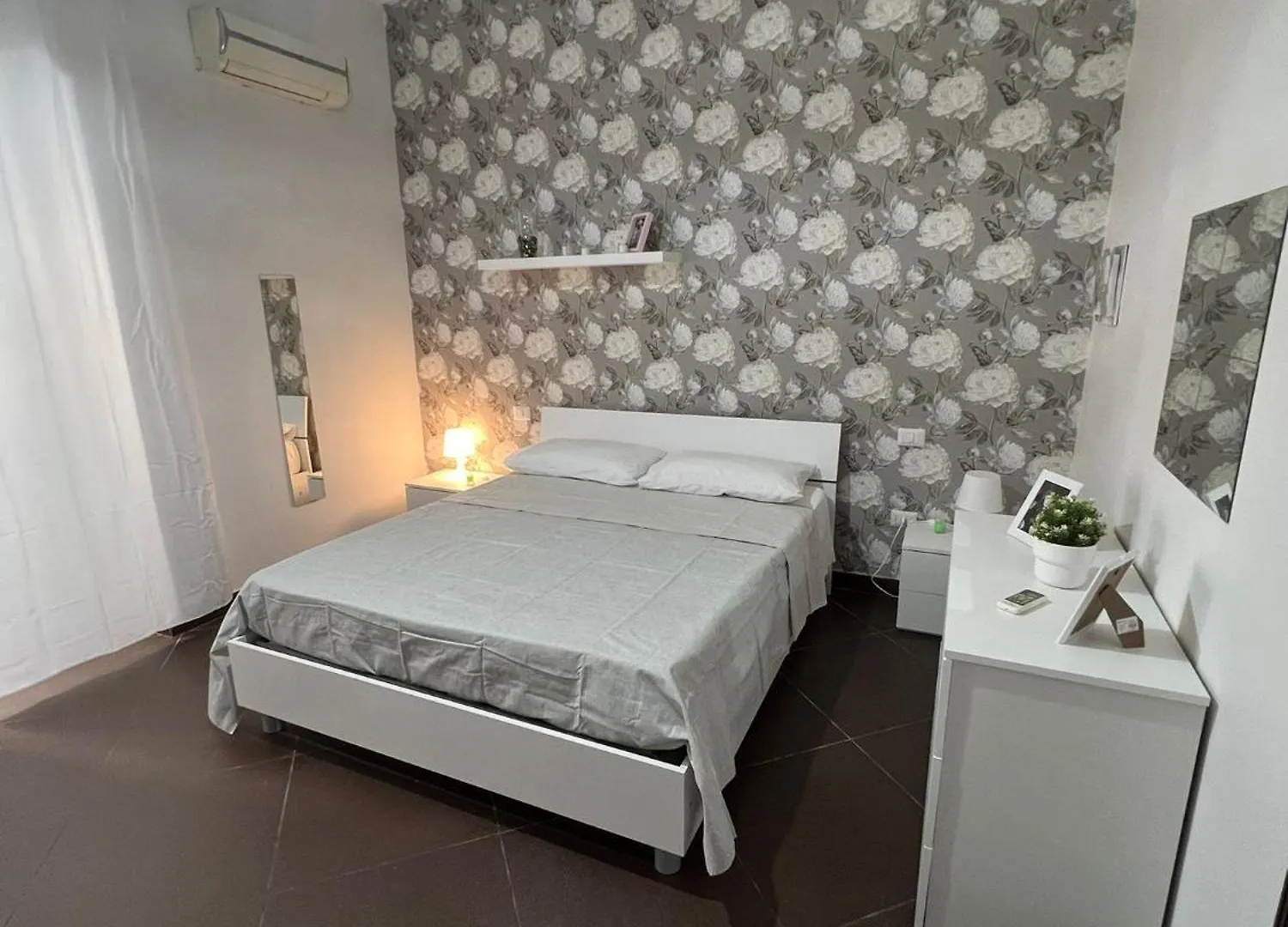 Apartment Napoli Ole Suite Italy